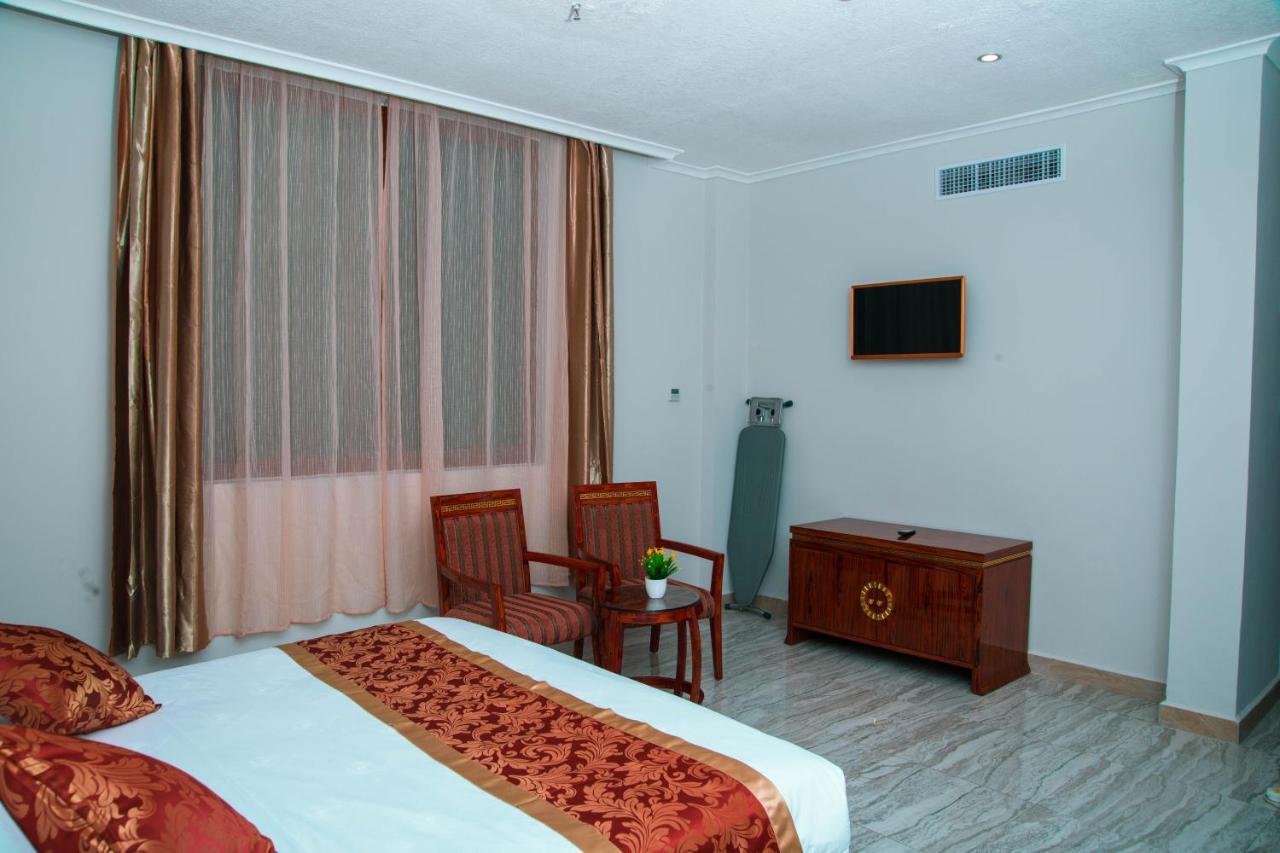 Tiffany Diamond Hotels Ltd - Makunganya Dar es Salaam Exterior foto